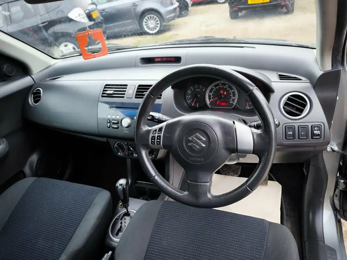 2009-suzuki-swift-15-glx-5d-auto-big-9