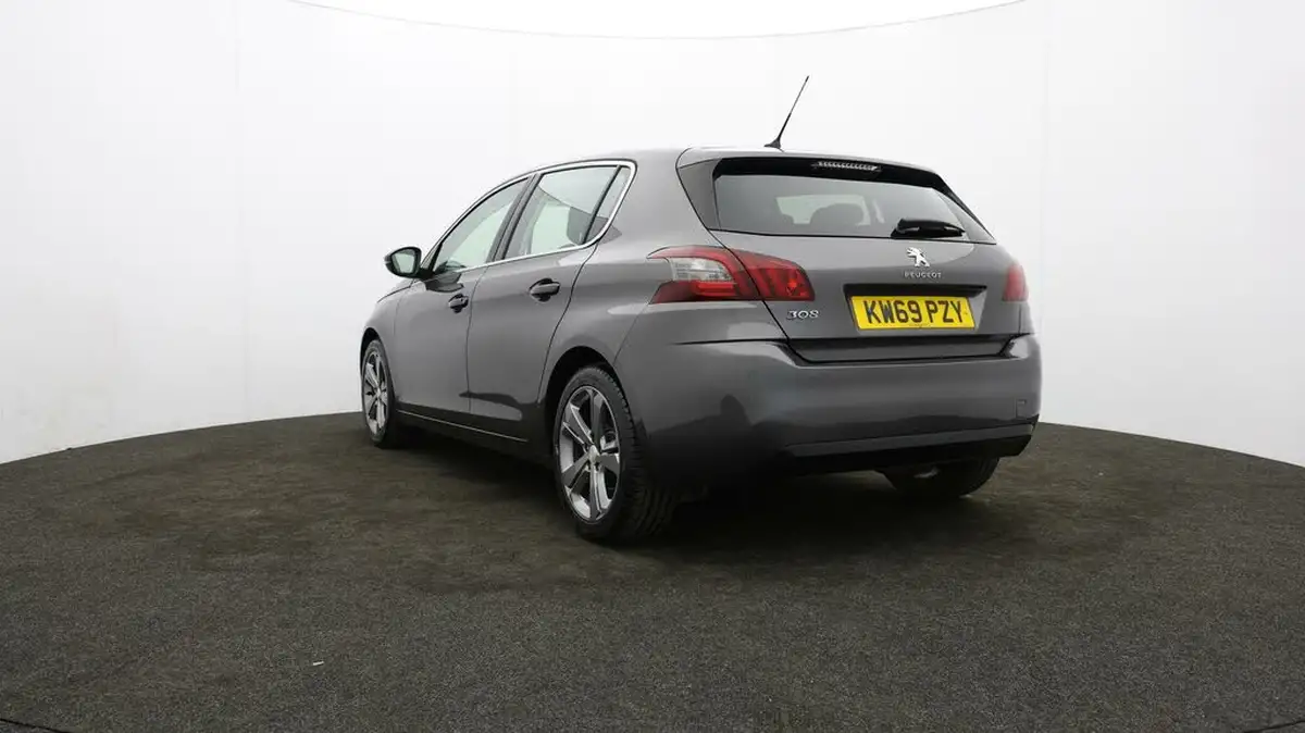 2019-peugeot-308-12-puretech-allure-130bhp-big-72