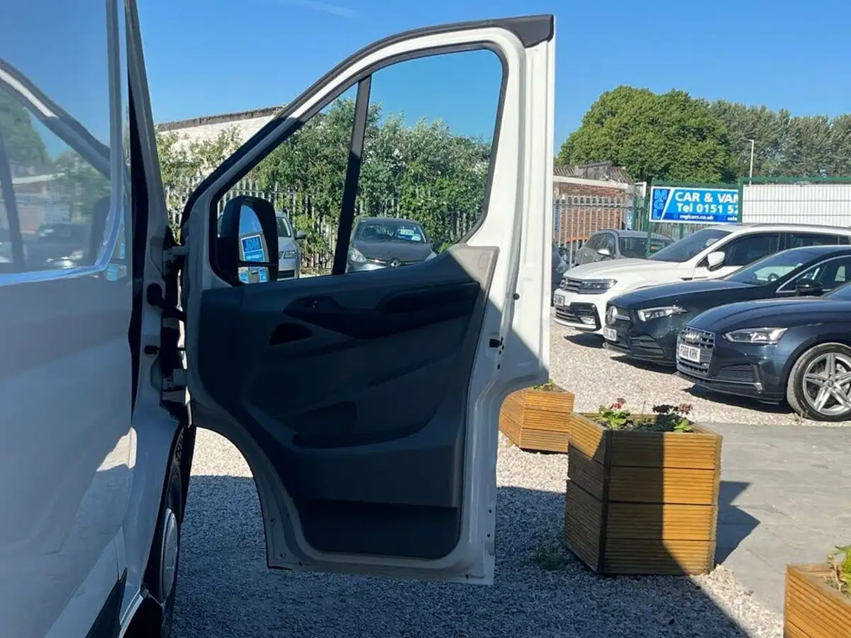 2023-maxus-deliver-9-big-24