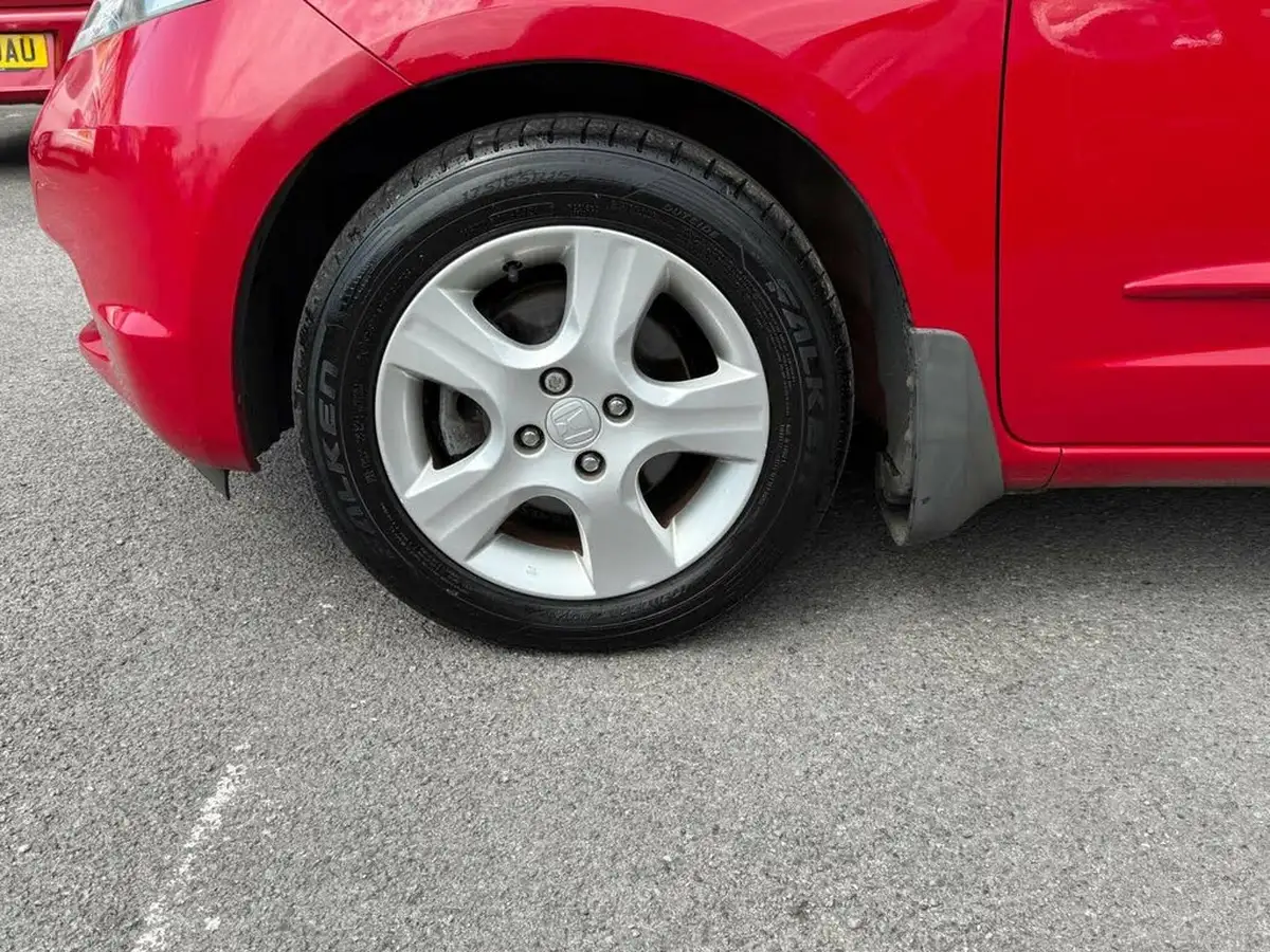 2010-honda-jazz-14-es-t-big-14