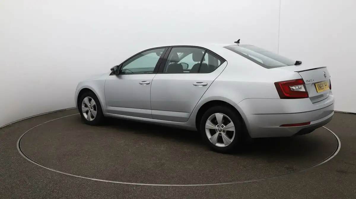 2019-skoda-octavia-15-tsi-se-technology-act-hatchback-big-34