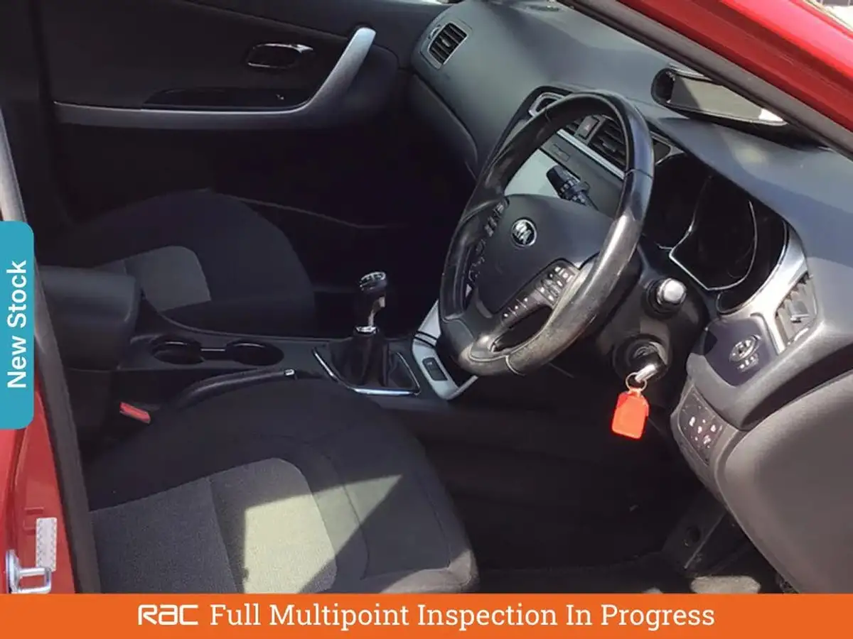 2017-kia-ceed-16-gdi-2-big-2
