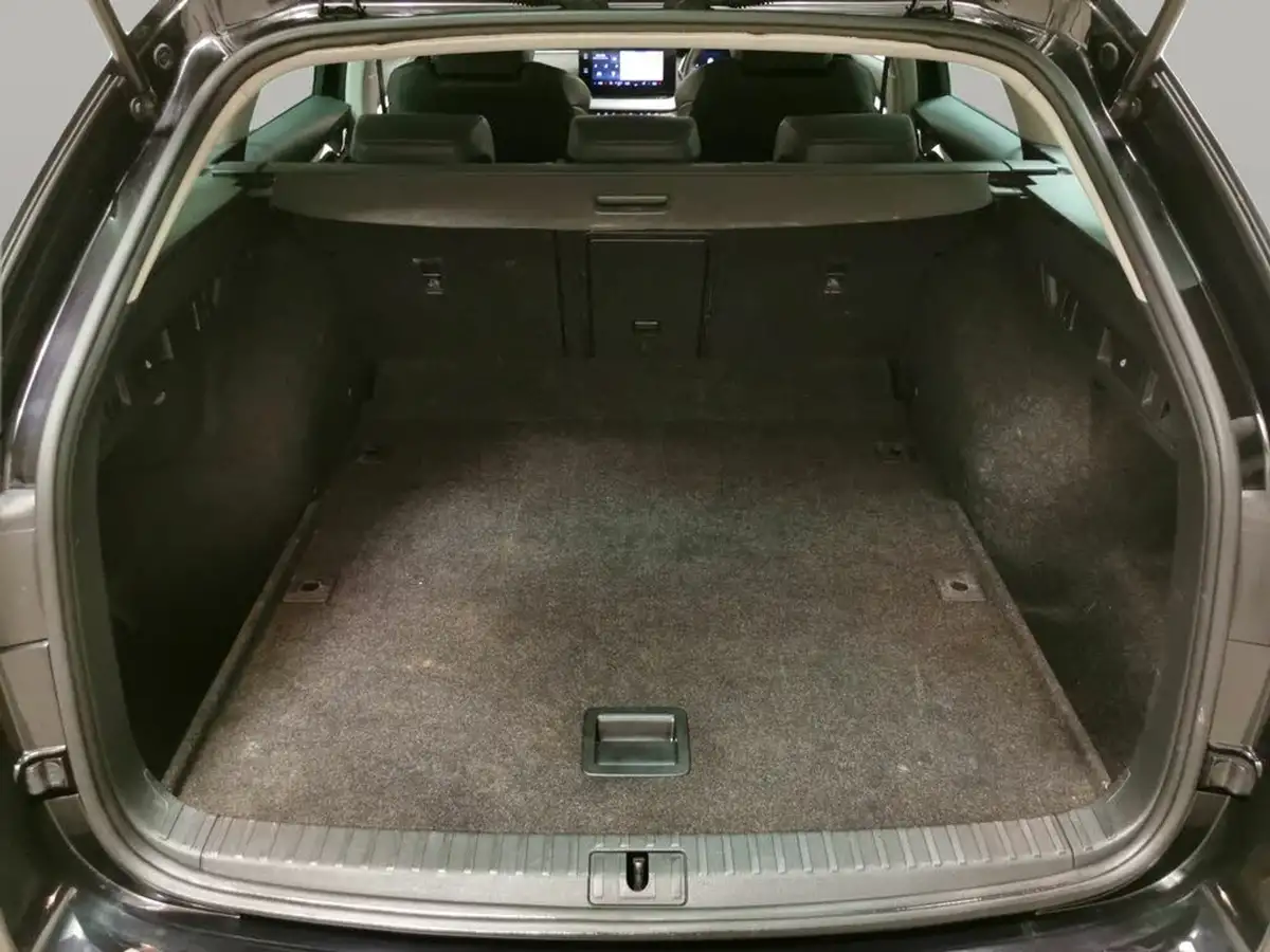2021-skoda-octavia-20tdi-se-l-116ps-estate-big-35