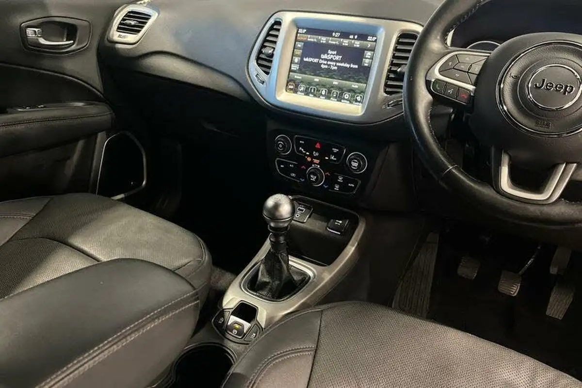 2021-jeep-compass-14-multiair-ii-limited-138bhp-big-13