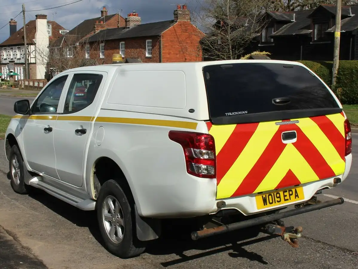 2019-mitsubishi-l200-24di-d-4life-eu6b-double-pickup-big-24