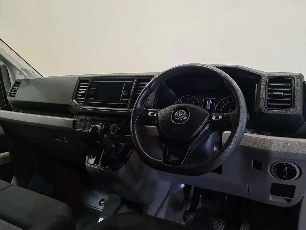 2020-volkswagen-crafter-20tdi-cr35-lwb-trendline-140pseu6dt-e-big-4