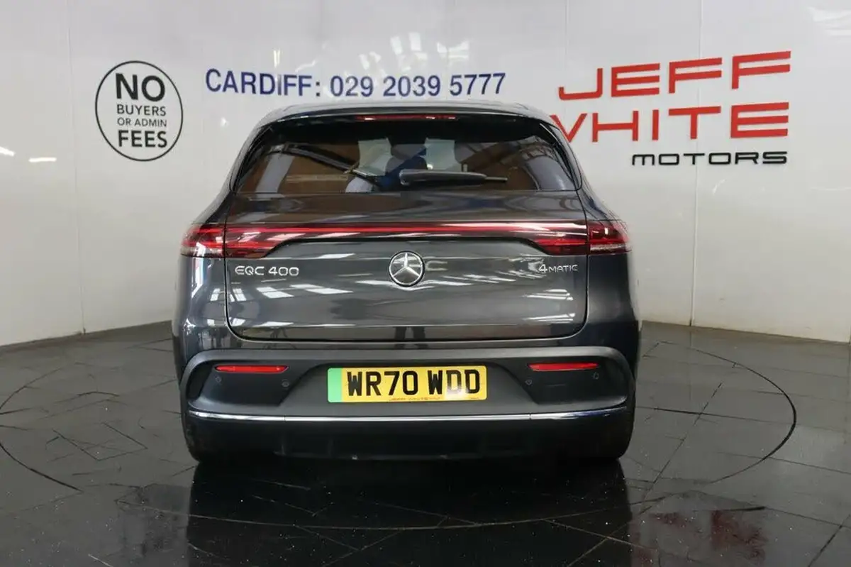 2020-mercedes-benz-eqc-e-eqc-400-amg-line-big-3