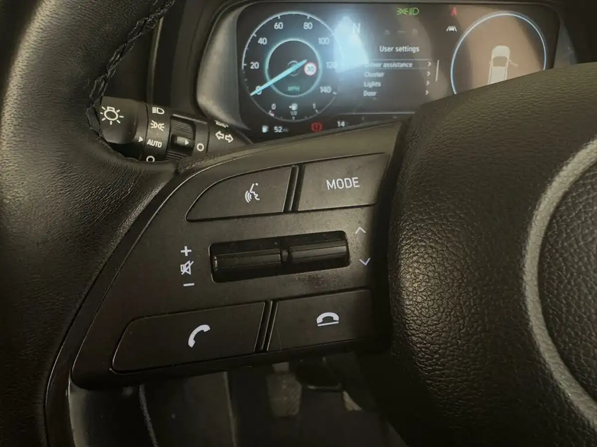 2022-hyundai-i20-10-t-gdi-se-connect-eclutch-imt-big-18