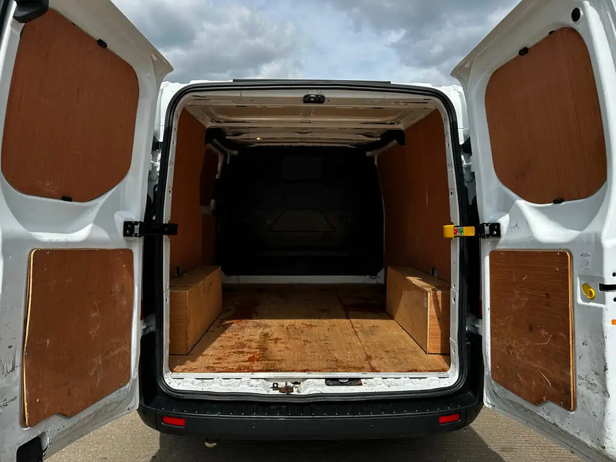 2021-ford-transit-custom-20tdci-300-l1h1-leader-105pseu6dt-panel-van-big-8
