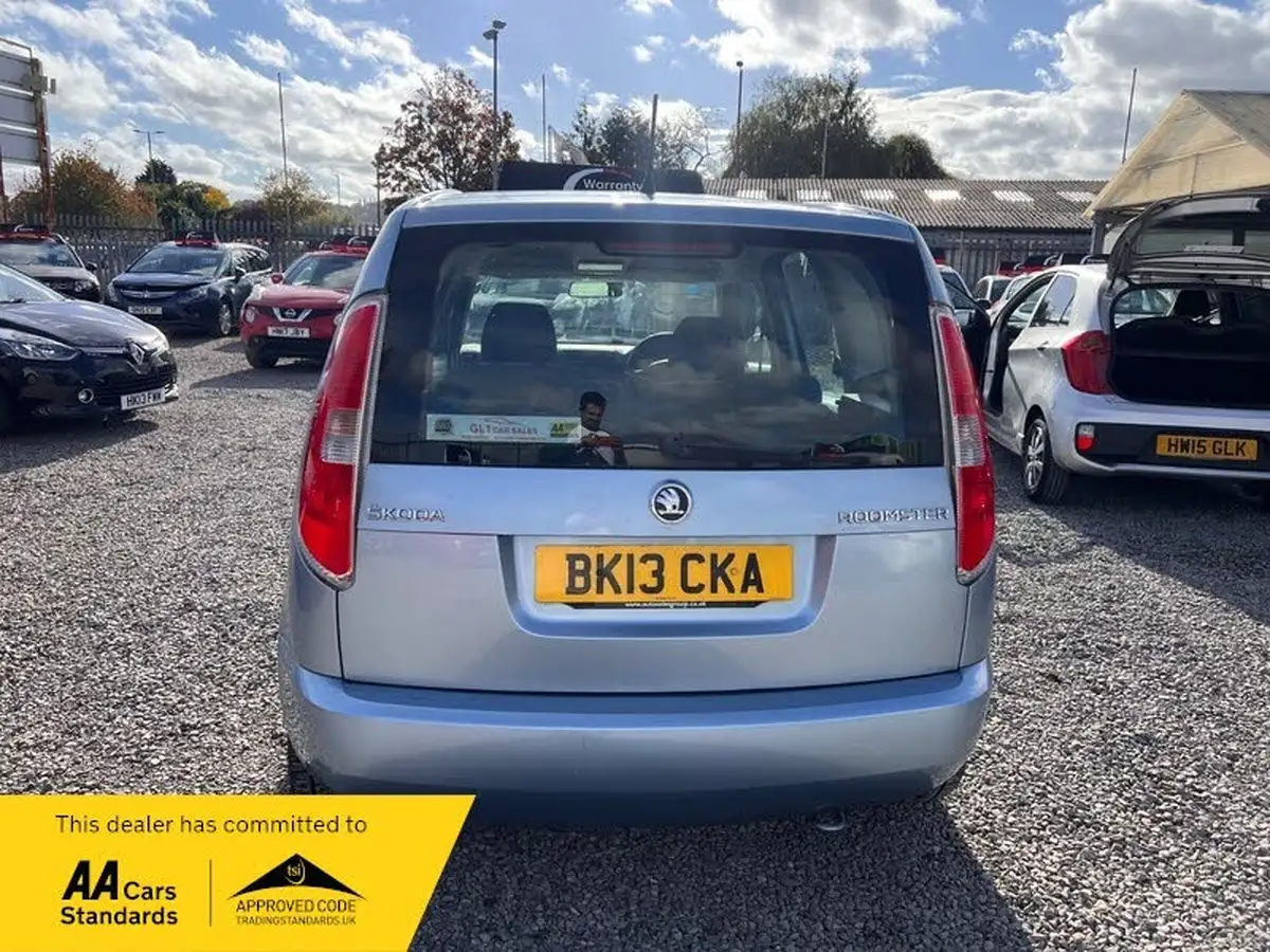 2013-skoda-roomster-12-s-1198cc-big-5