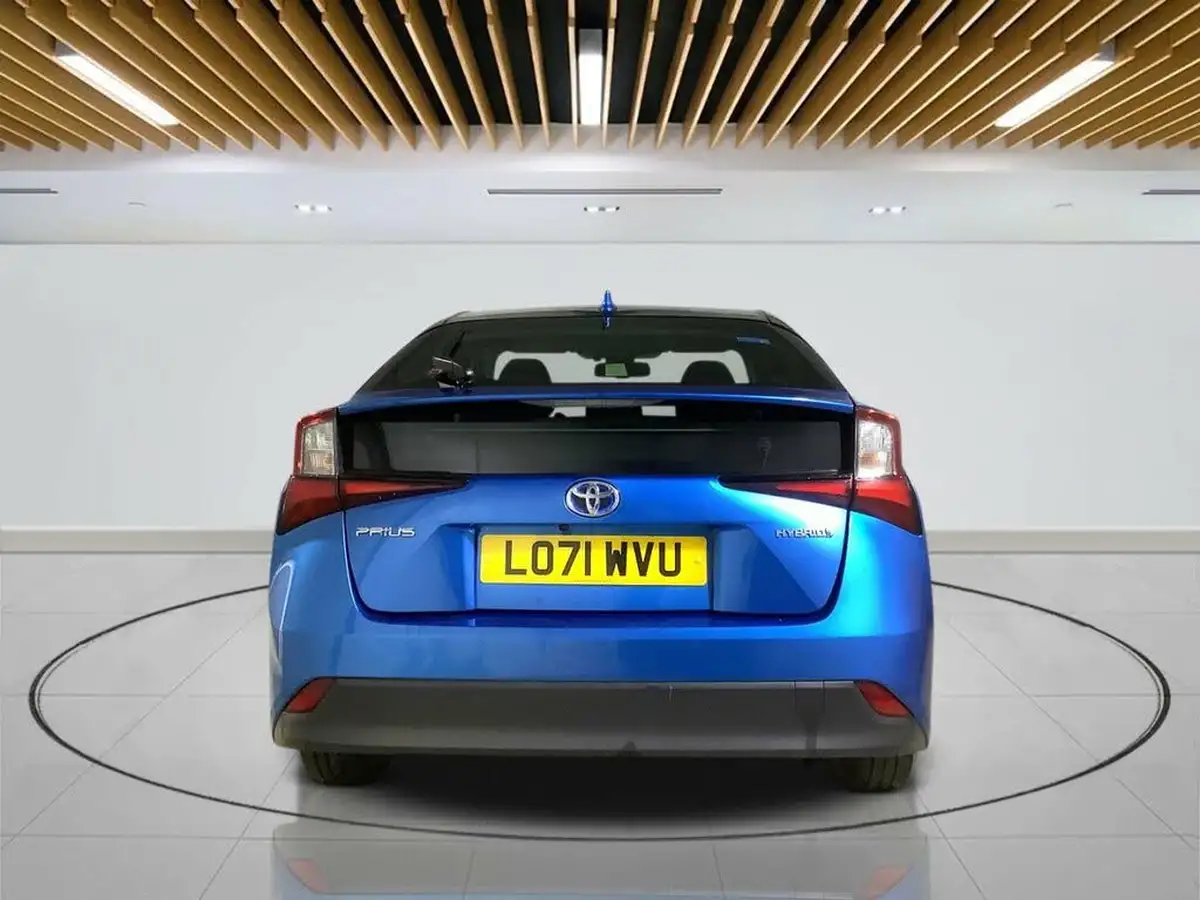 2022-toyota-prius-18-vvt-i-business-edition-big-7