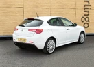 2016-alfa-romeo-giulietta-14-tb-multiair-speciale-small-2