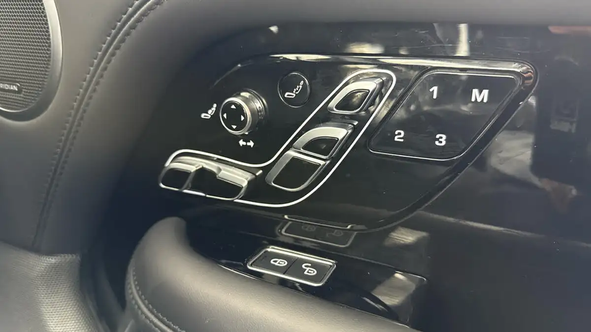 2019-land-rover-range-rover-20p400e-phev-autobiography-lwbss-big-21