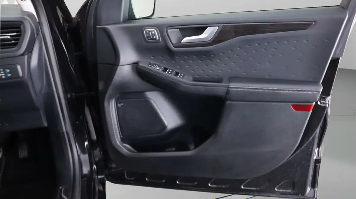 2021-ford-kuga-25t-vignale-225ps-phev-big-22