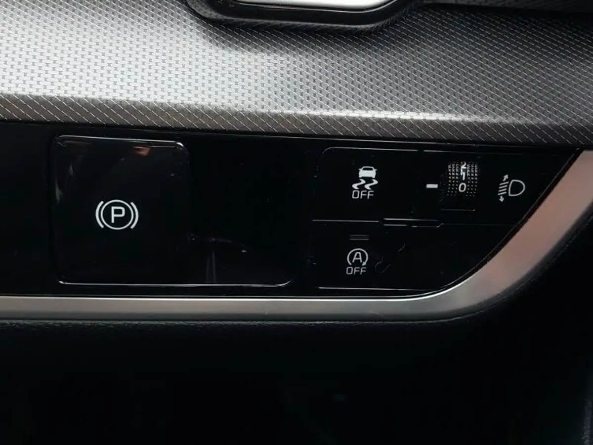 2022-kia-sportage-16-t-gdi-launch-edition-big-16