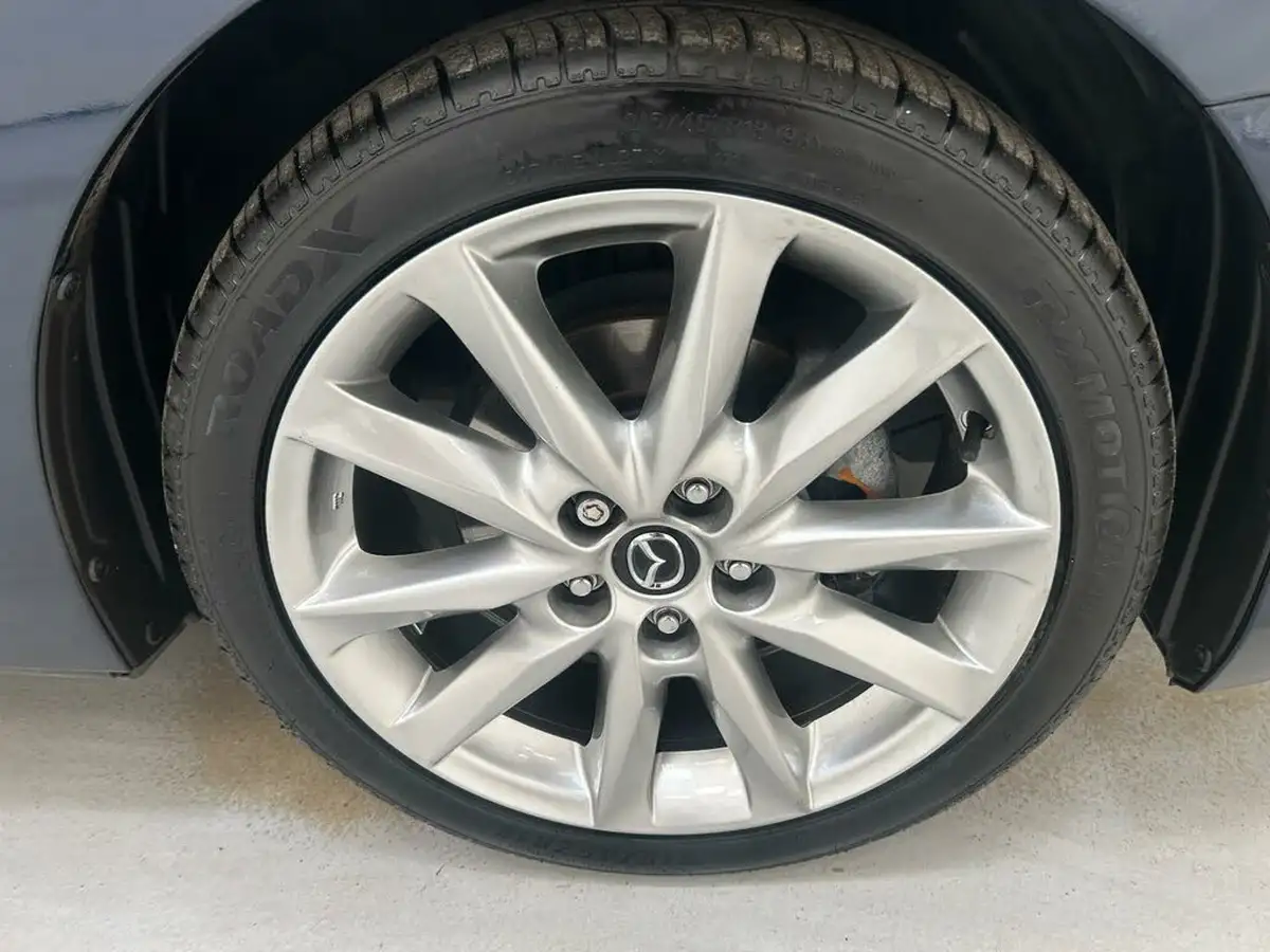 2017-mazda-mazda3-20-sport-nav-120ps-hatchback-5d-auto-big-26