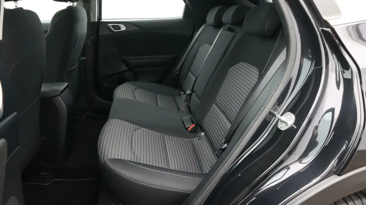 2022-kia-xceed-10-t-gdi-2-big-16