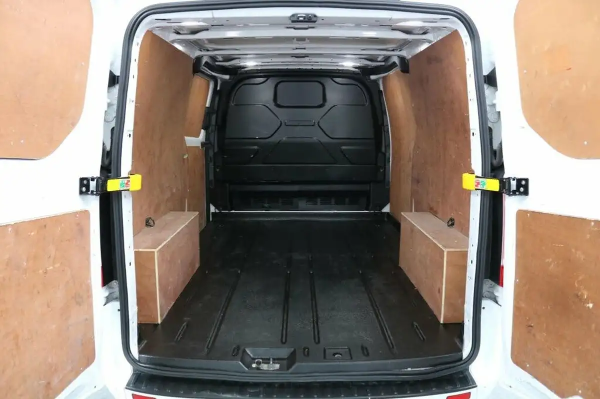 2022-ford-transit-custom-20tdci-300-l1h2-limited-170pseu6dt-big-16