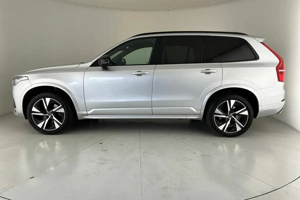 2021-volvo-xc90-20td-b5-r-design-big-23