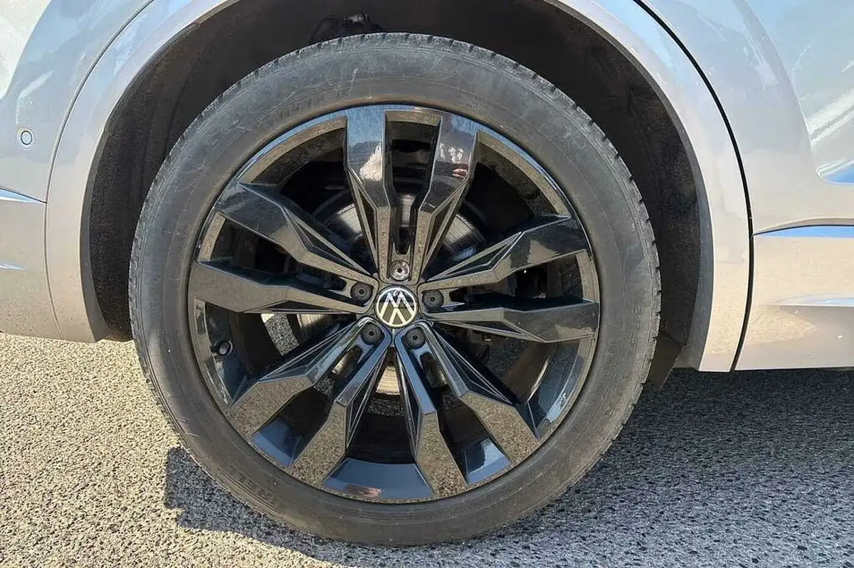 2020-volkswagen-touareg-30tdi-black-edition-286ps-big-4