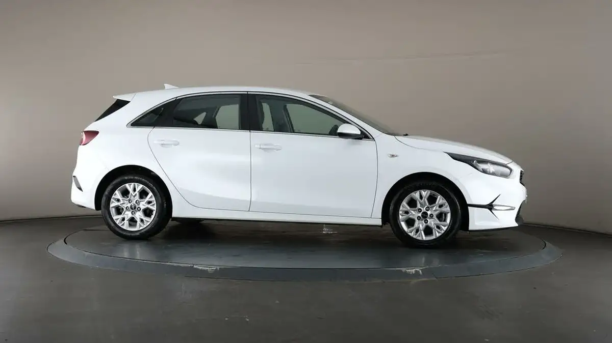 2021-kia-ceed-10-t-gdi-2-hatchback-big-58