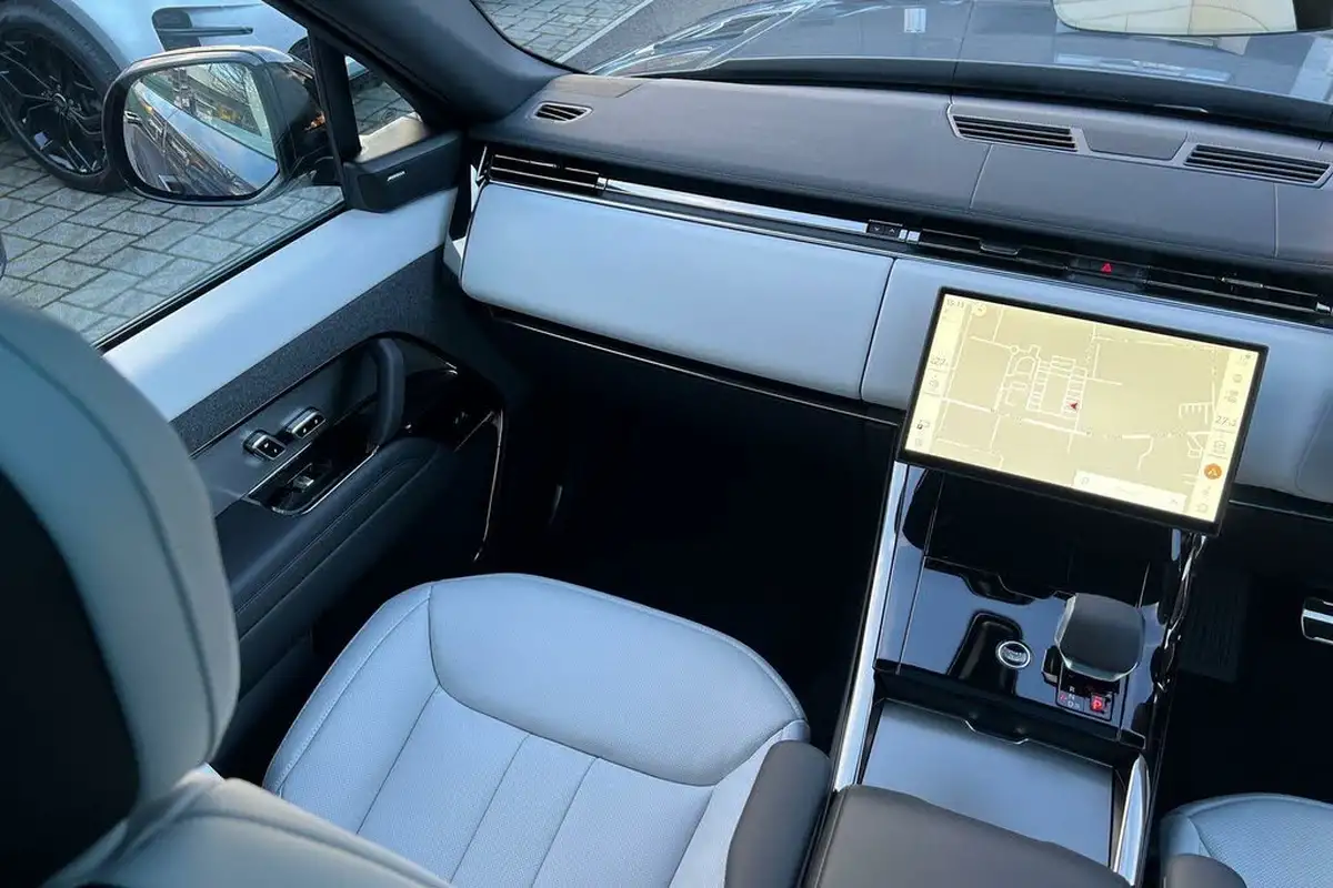 2025-land-rover-range-rover-sport-30-d300-dynamic-se-big-20