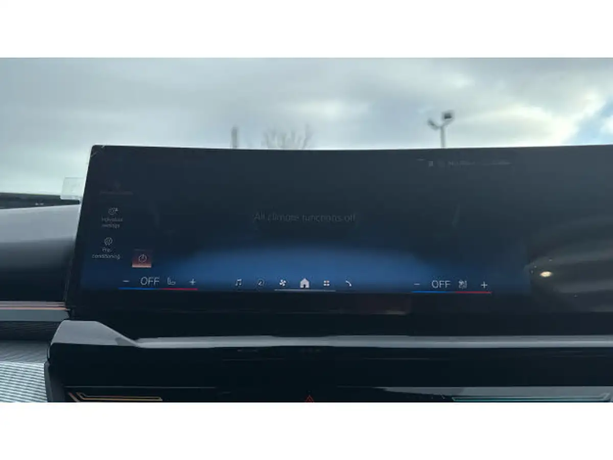 2025-bmw-5-series-20-530e-m-sport-pro-touring-5d-big-42