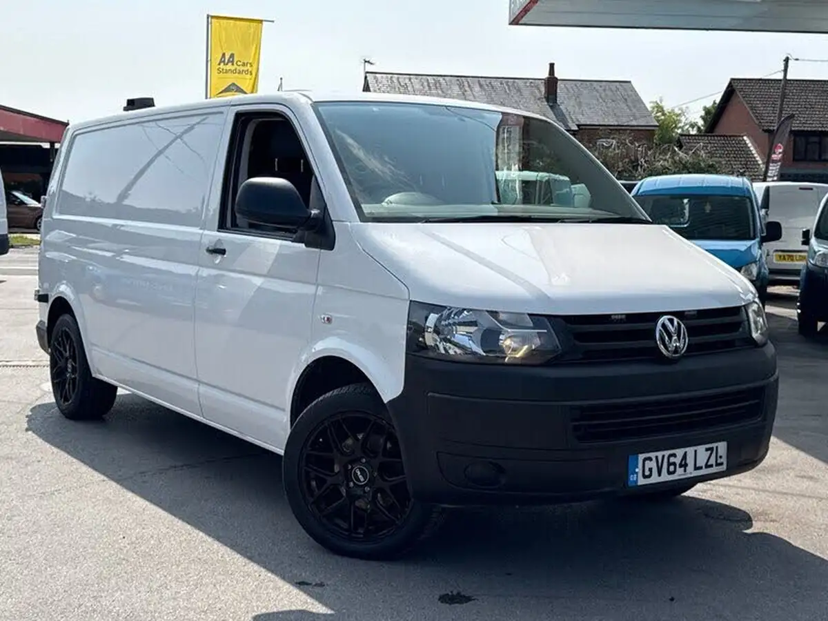 2015-volkswagen-transporter-20tdi-t32-startline-140ps-swb-panel-van-big-0