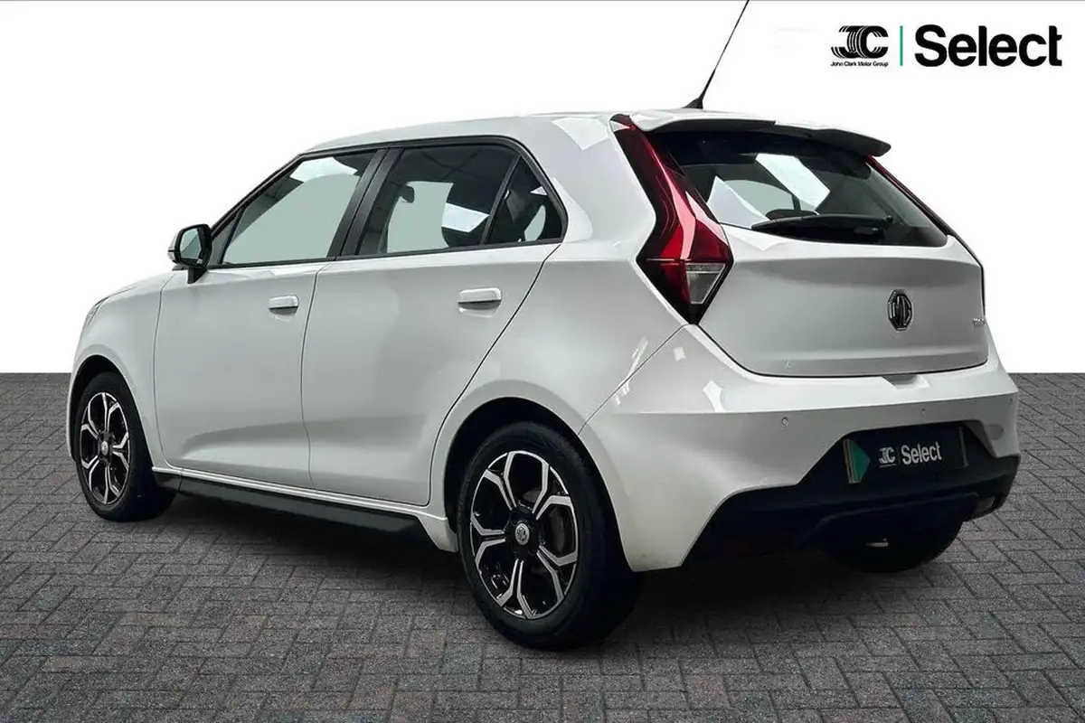 2022-mg-mg3-15-vti-tech-exclusive-nav-big-3