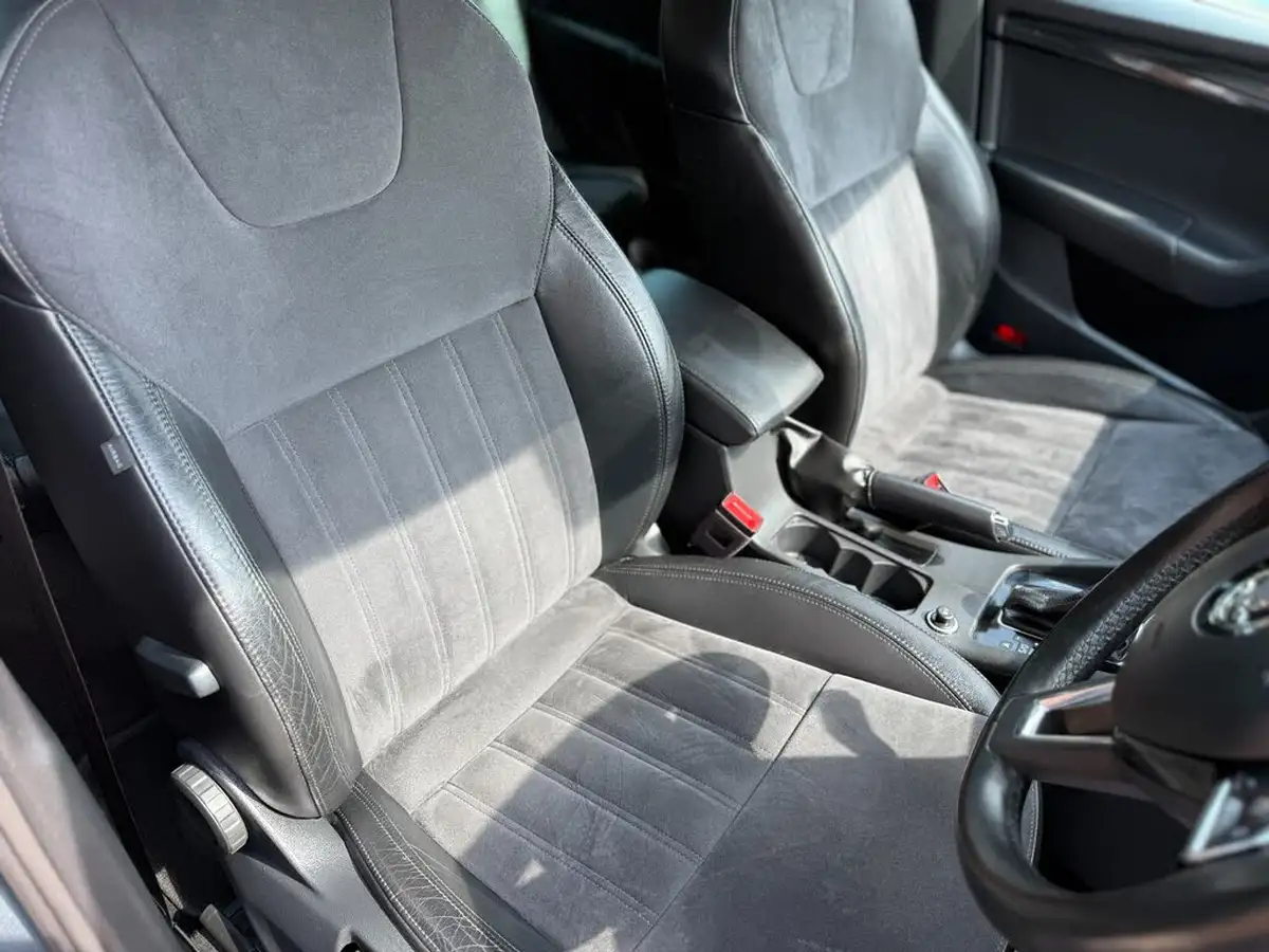 2017-skoda-octavia-16tdi-se-l-115ps-hatchback-1596cc-dsg-big-41