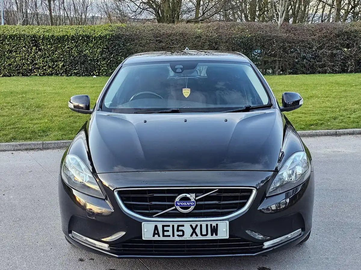 2015-volvo-v40-16td-d2-es-big-15