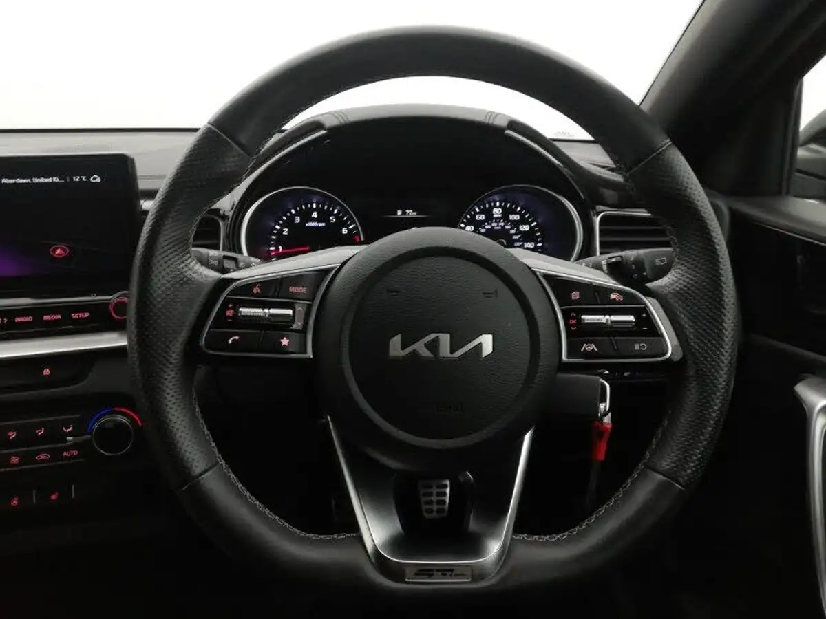 2023-kia-xceed-15-t-gdi-gt-line-158bhp-big-10