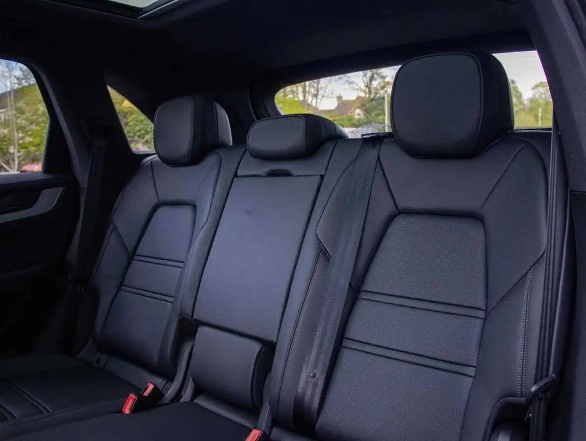 2025-porsche-cayenne-30-v6-353ps-station-wagon-big-31