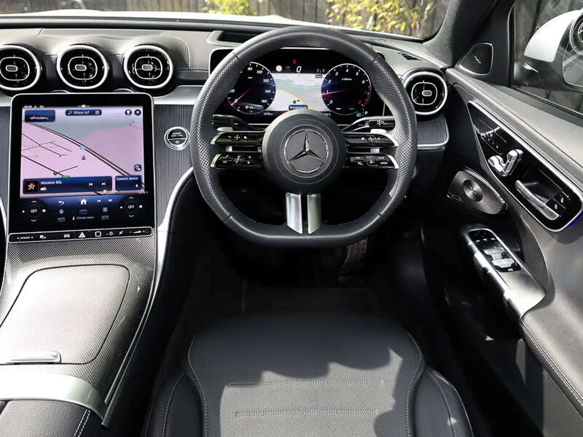 2024-mercedes-benz-c-class-20-c300-amg-line-premium-plus-259ps-saloon-4d-1999cc-big-6