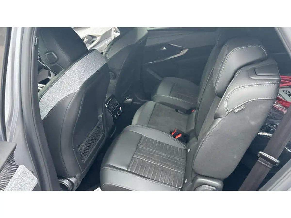 2024-peugeot-5008-suv-e-gt-210ps-73kwh-big-15