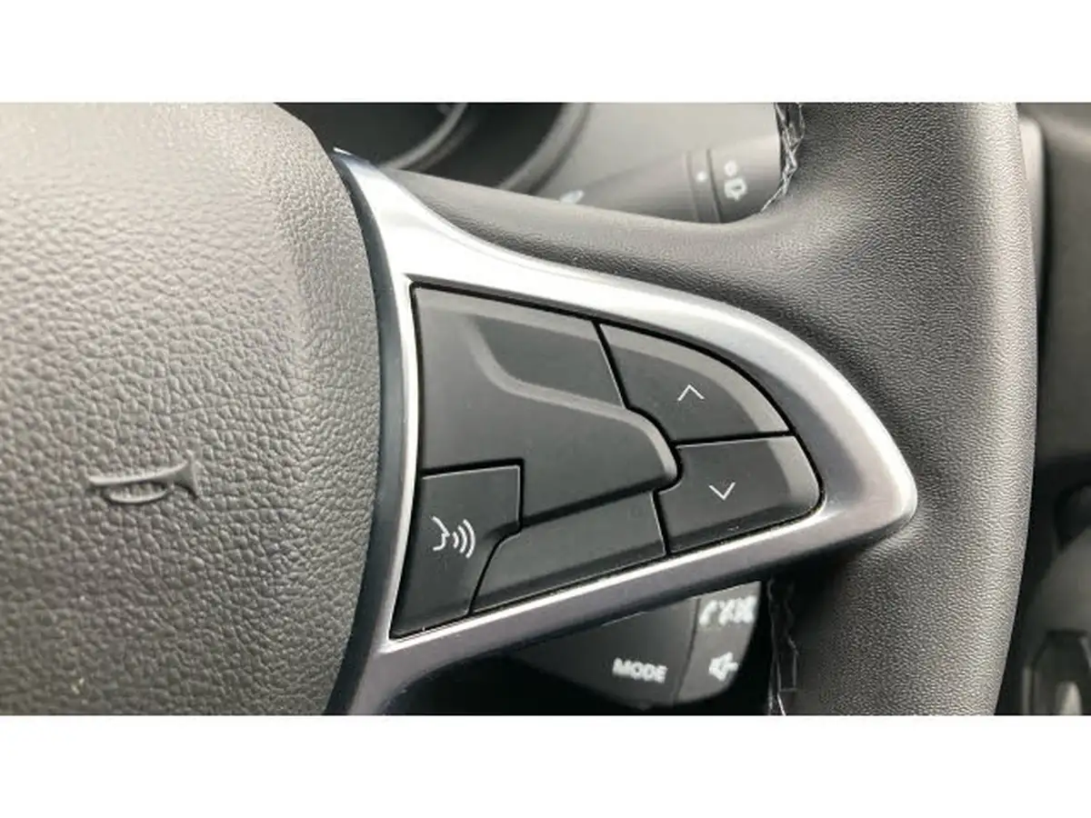 2022-dacia-duster-09-tce-prestige-big-22