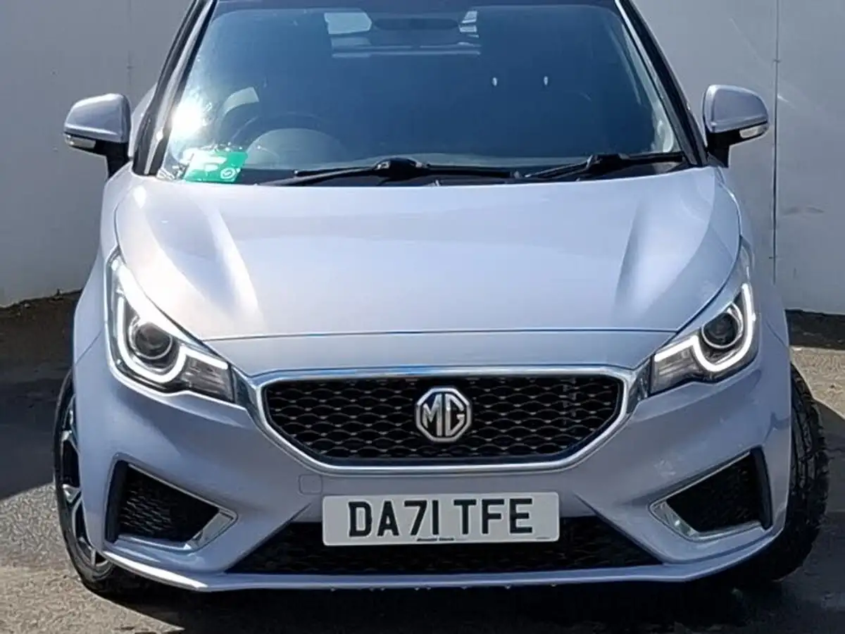 2022-mg-mg3-15-vti-tech-exclusive-nav-big-12