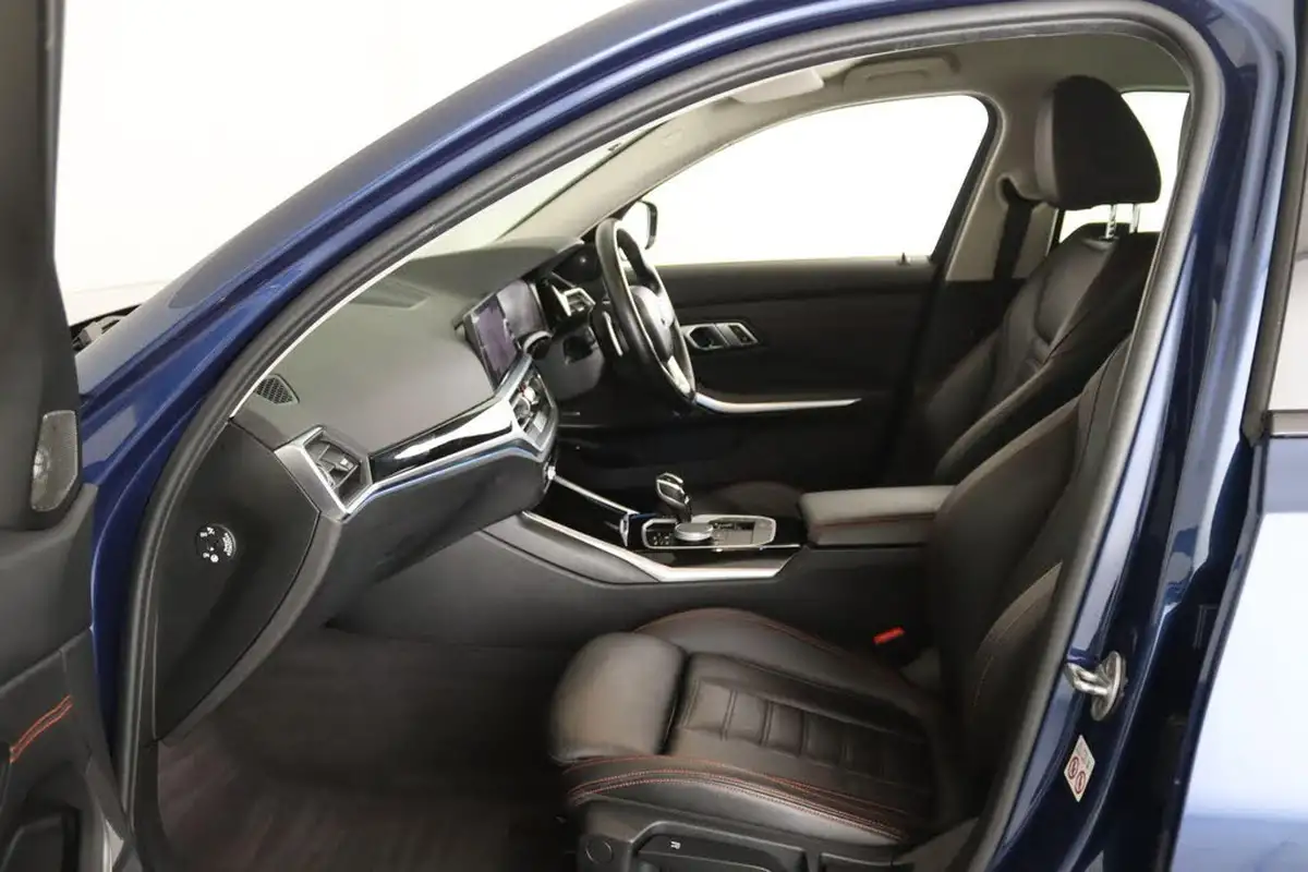 2021-bmw-3-series-20-330e-sport-pro-saloon-4d-big-10