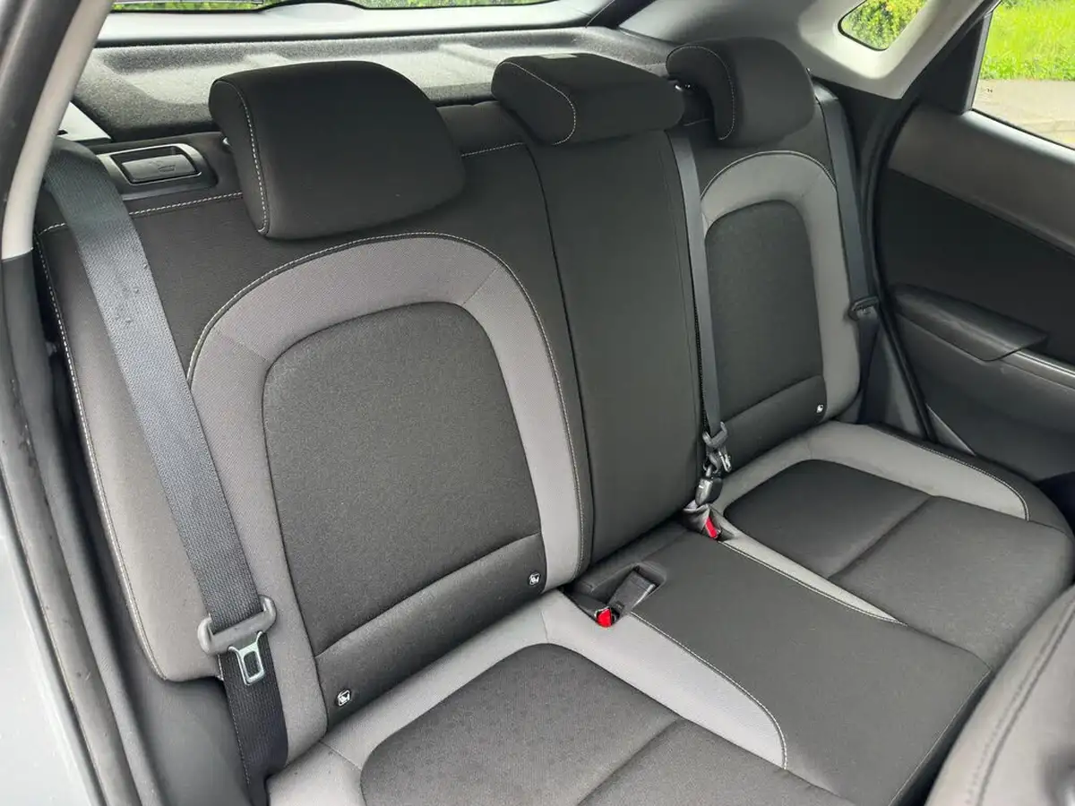 2020-hyundai-kona-16-gdi-premium-big-21