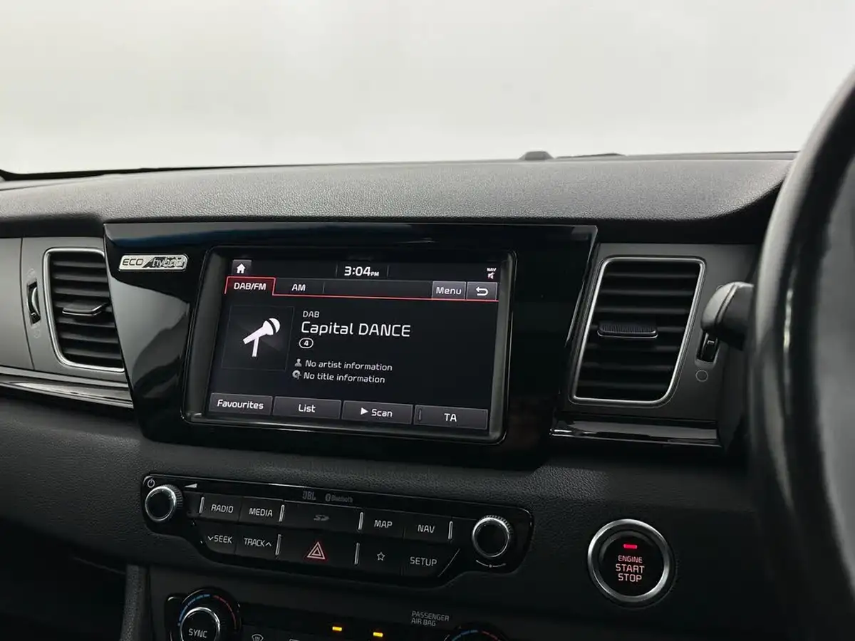 2017-kia-niro-16-gdi-4-big-23