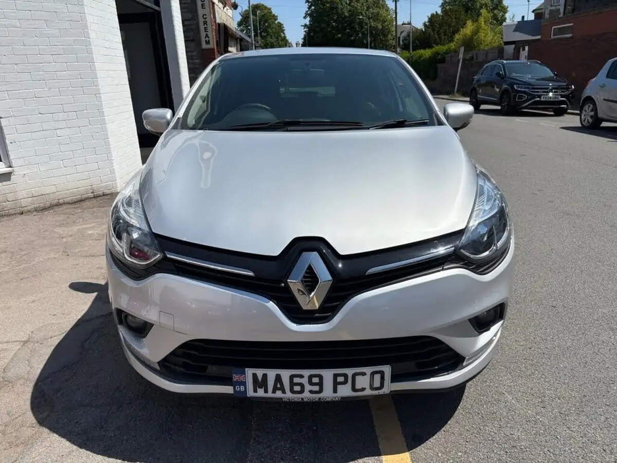 2019-renault-clio-09-tce-iconic-90ps-big-2