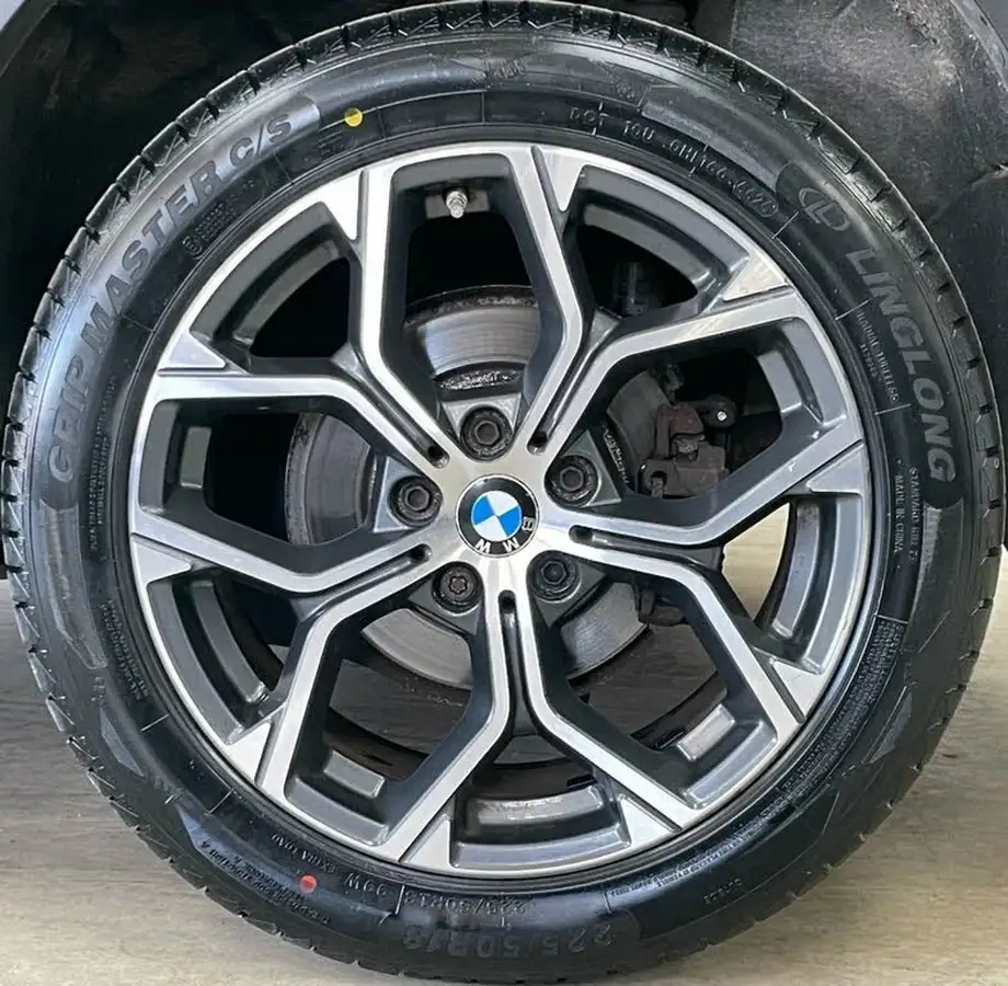2019-bmw-x1-20td-sdrive18d-xline-sport-auto-big-17