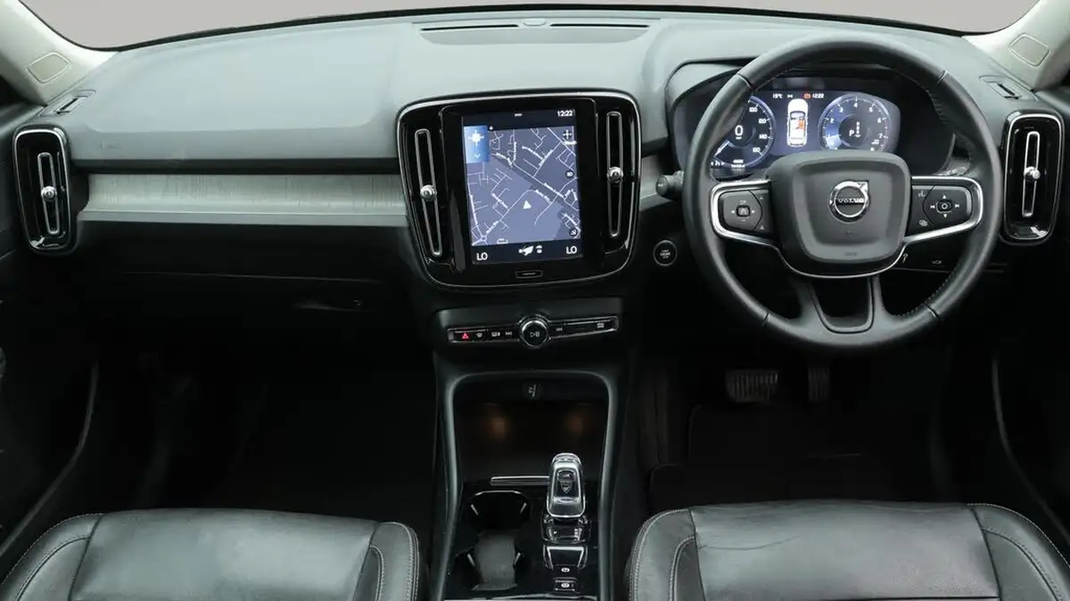 2020-volvo-xc40-15-t3-inscription-geartronic-big-13