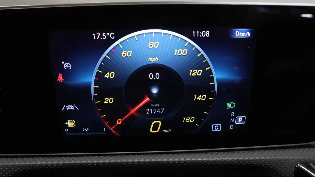 2019-mercedes-benz-a-class-13-a180-amg-line-executive-hatchback-5d-7g-dct-big-12