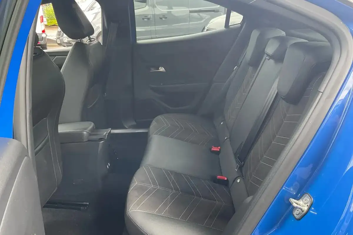 2023-vauxhall-mokka-12-ultimate-136ps-big-8
