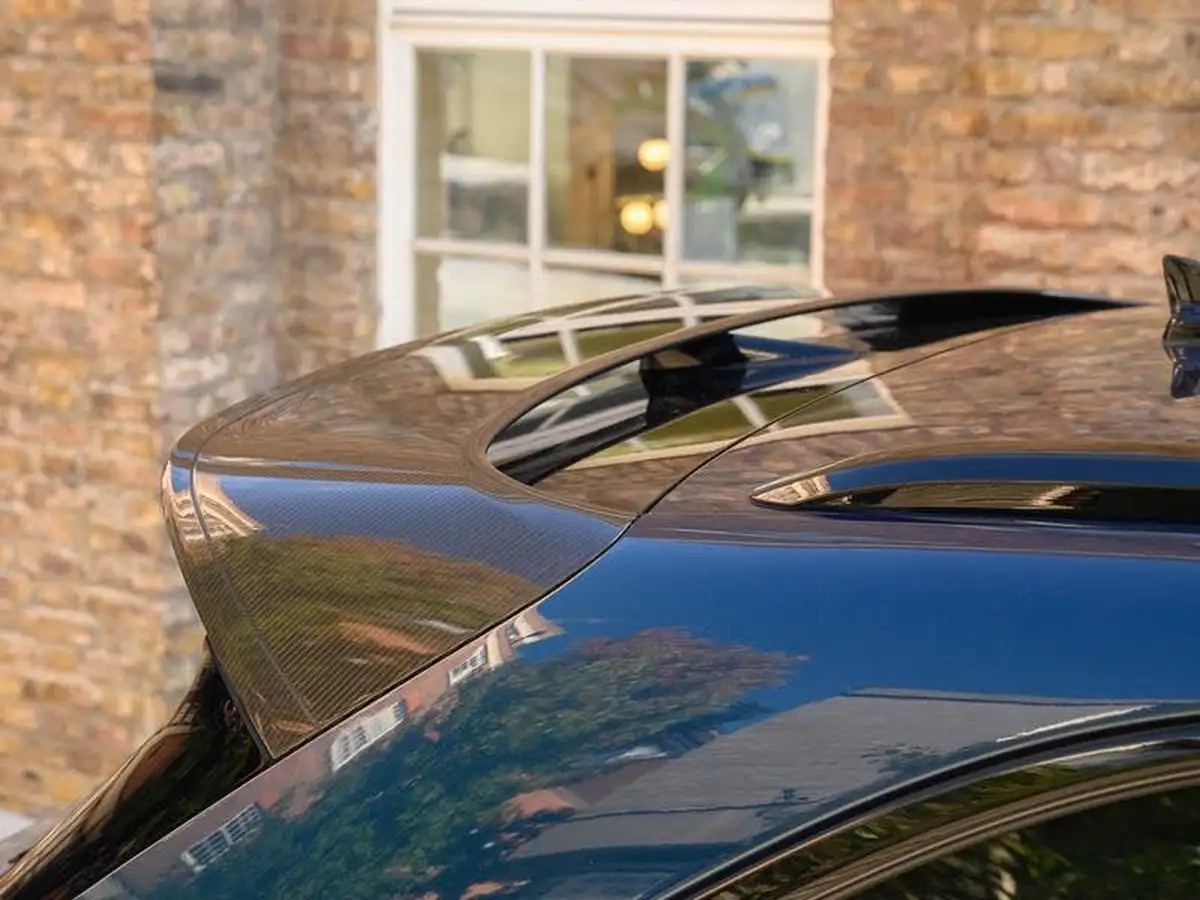 2021-bentley-bentayga-40-v8-big-46