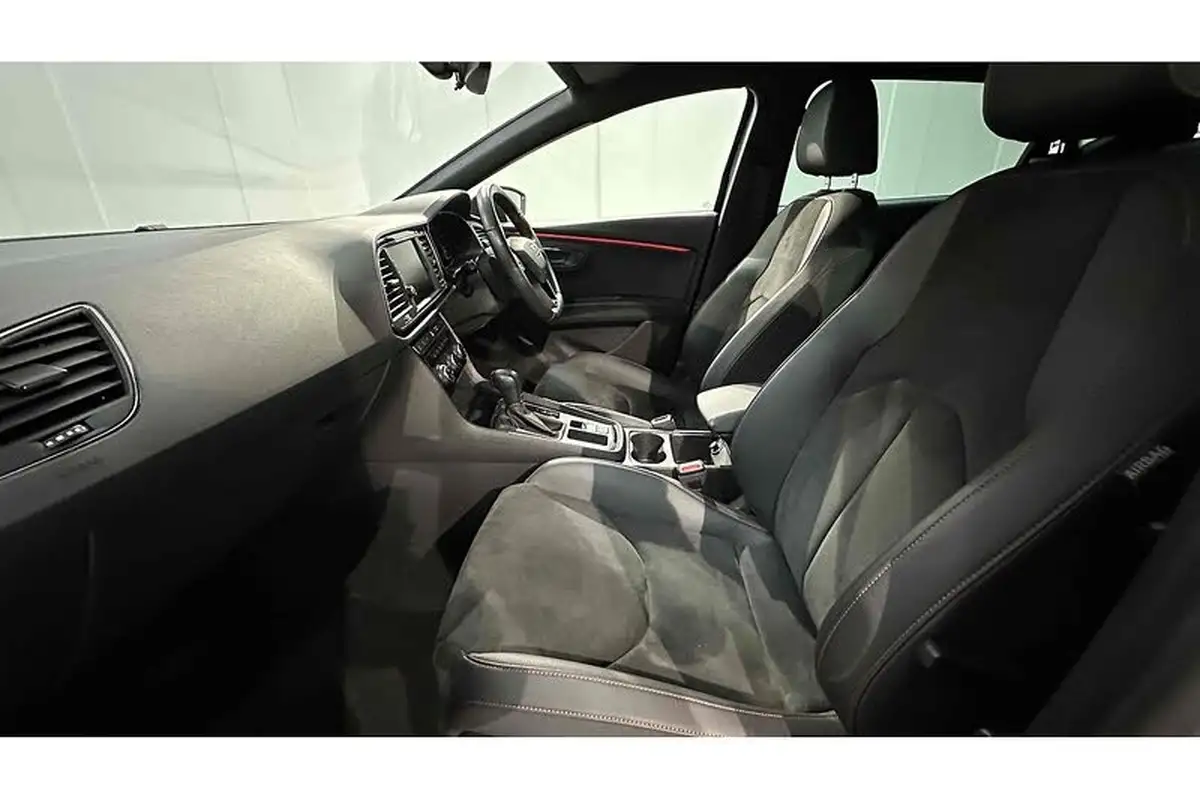 2020-seat-leon-15-tsi-evo-fr-black-edition-150ps-hatchback-dsg-big-19