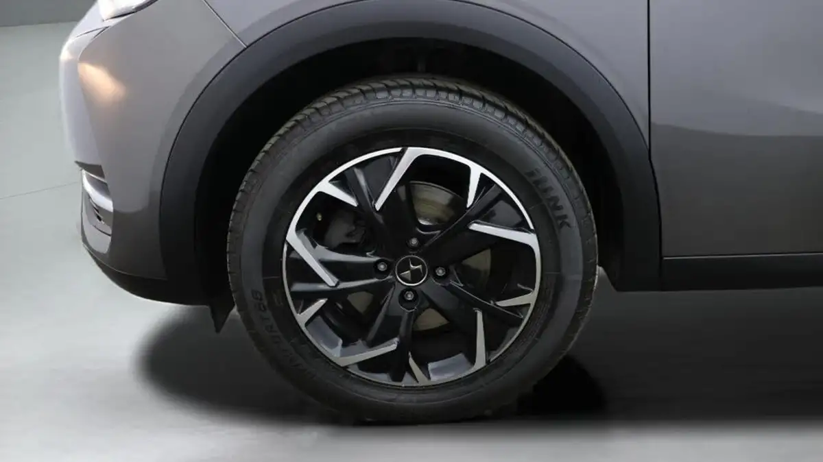 2019-ds-ds-3-crossback-12-puretech-prestige-130ps-eat8-big-18