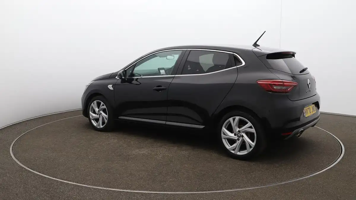 2020-renault-clio-13-tce-rs-line-big-35
