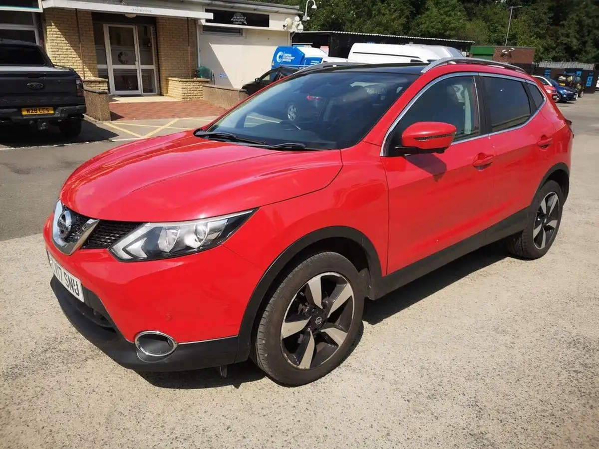 2017-nissan-qashqai-15dci-n-connecta-99g-big-1